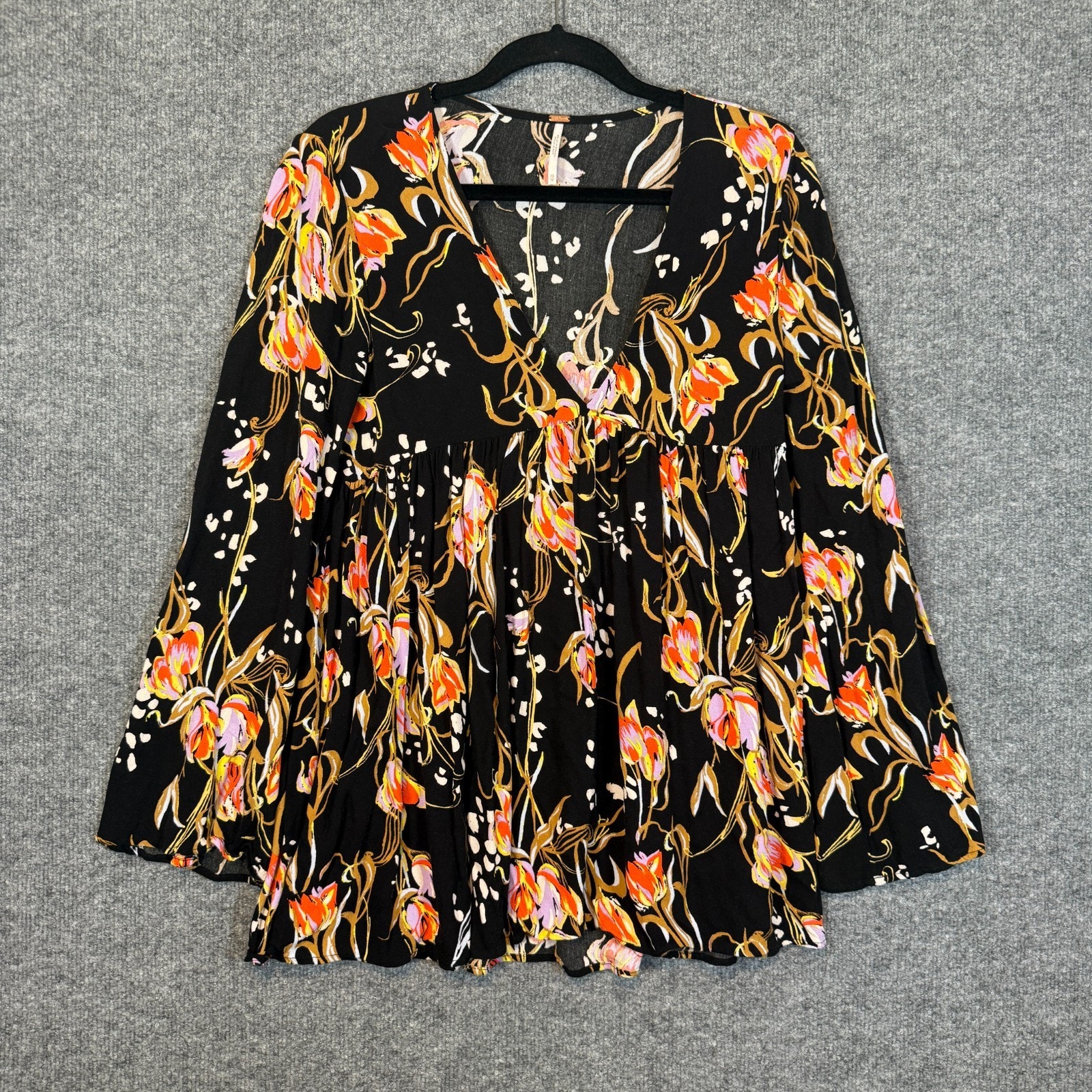 Free People Shirt Womens Xs Black Floral Vneck Flare Sleeve Oversized Casual